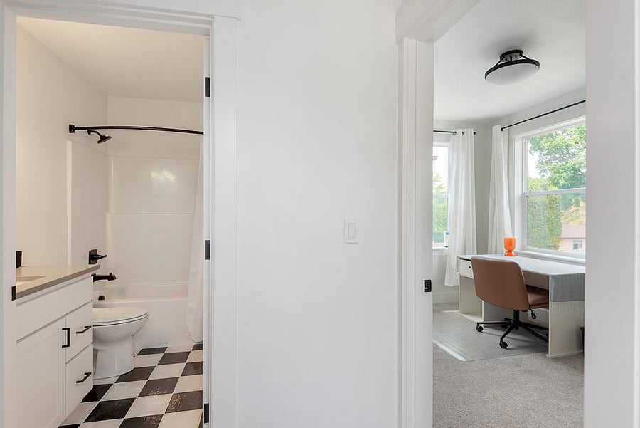Furnished Finder property 886159_1 photo 9