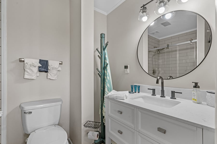 En Suite Bathroom adjacent to King Bedroom