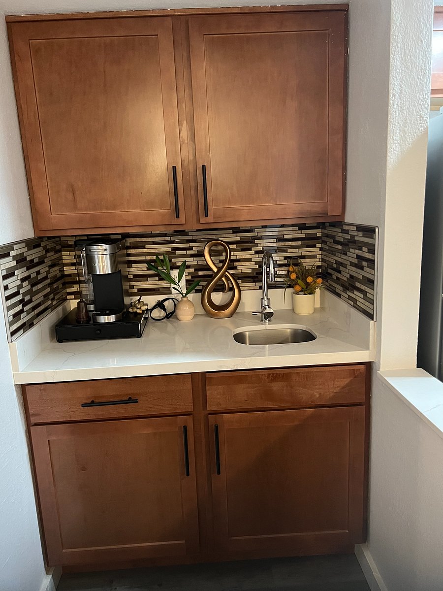 Bar area