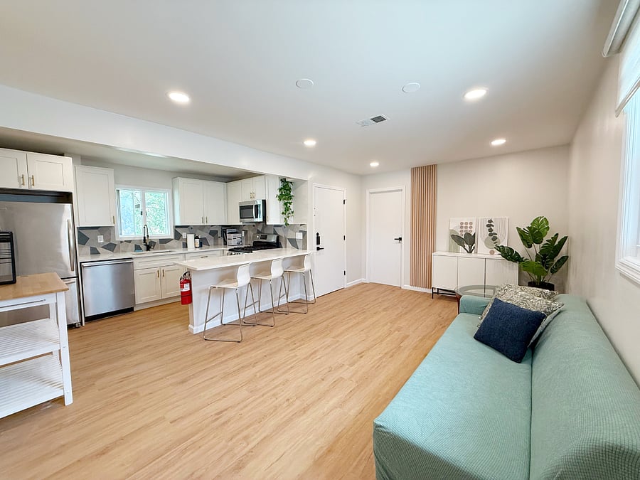 Furnished Finder property 886180_1 photo 10