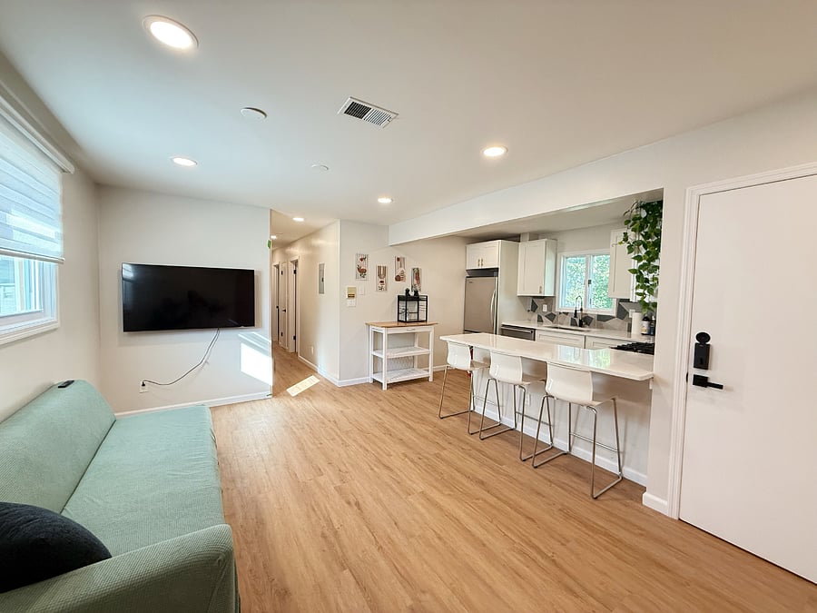 Furnished Finder property 886180_1 photo 11