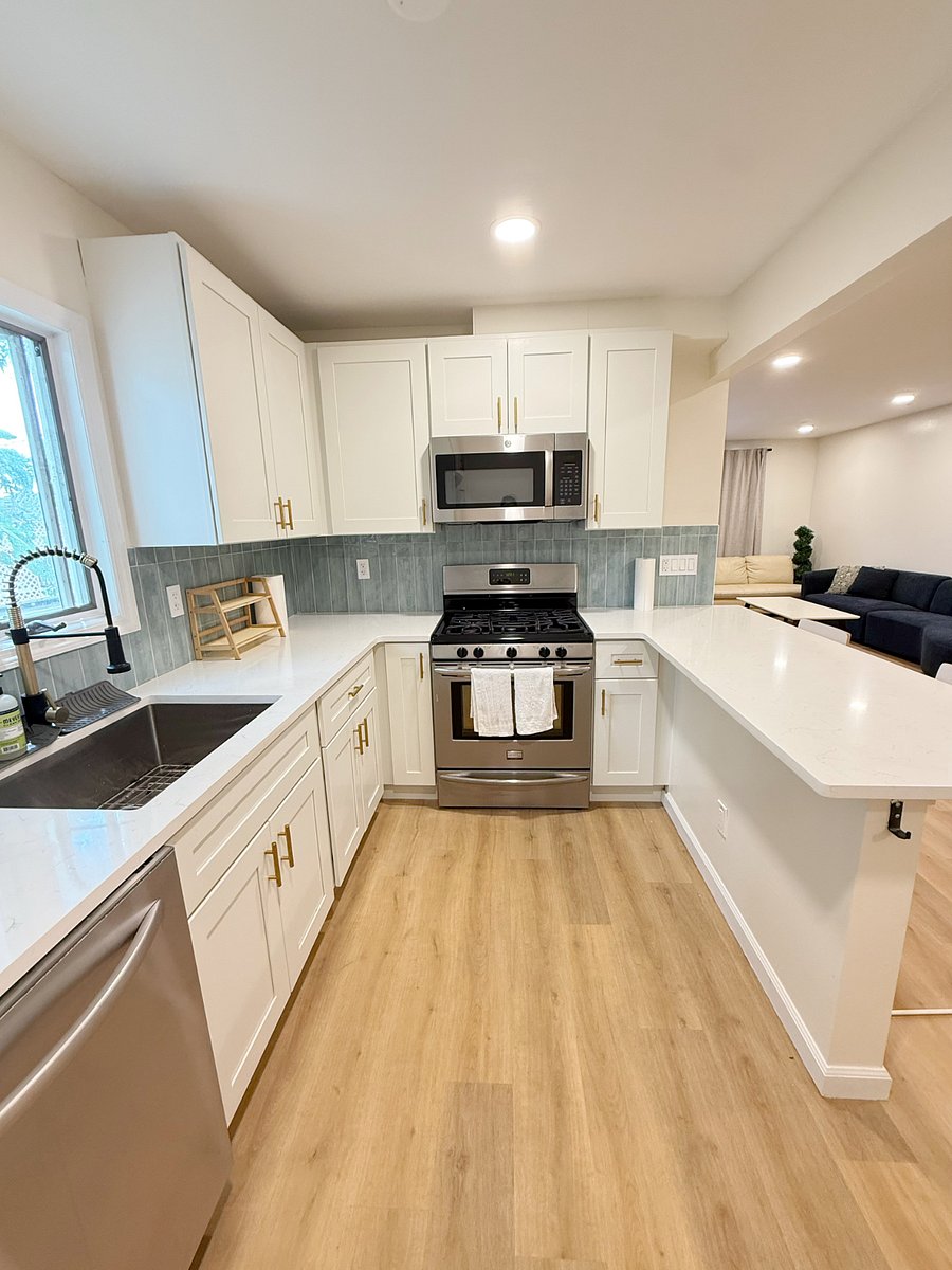 Furnished Finder property 886180_2 photo 13