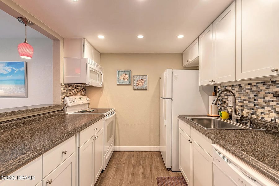 Furnished Finder property 886185_1 photo 4