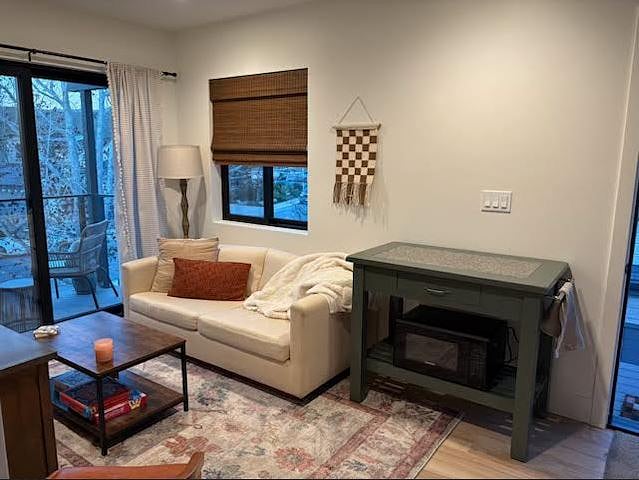 Furnished Finder property 886196_1 photo 3
