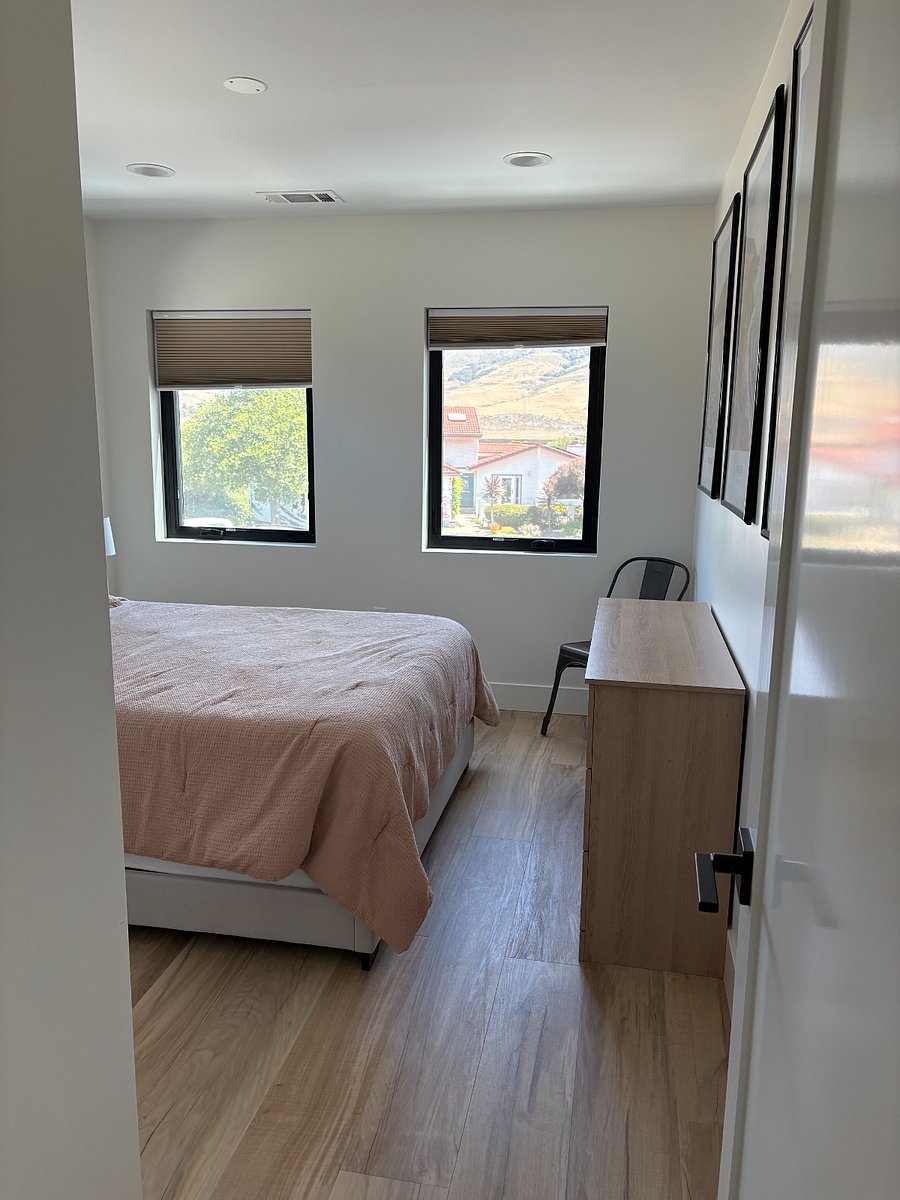 Furnished Finder property 886196_1 photo 6