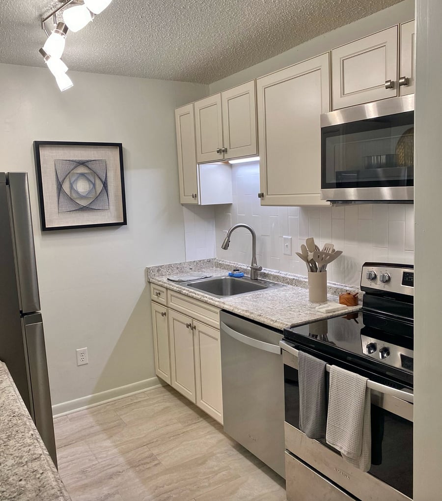 Furnished Finder property 886201_1 photo 7