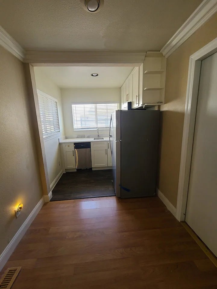 Furnished Finder property 886202_1 photo 15