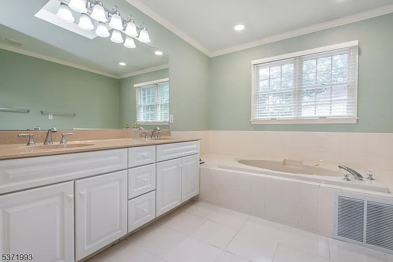Furnished Finder property 886207_1 photo 7