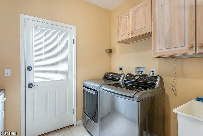 Furnished Finder property 886207_1 photo 14