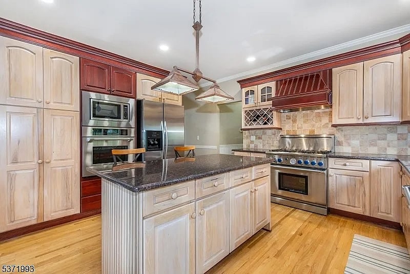 Furnished Finder property 886207_1 photo 3
