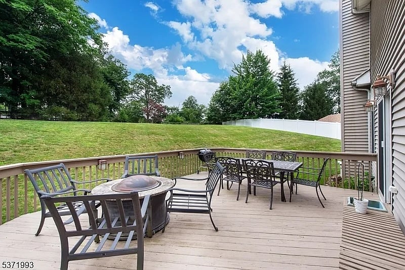 Furnished Finder property 886207_1 photo 16