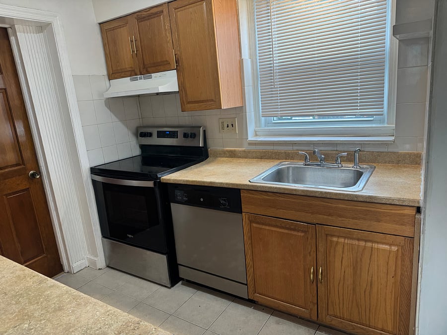 Furnished Finder property 886211_4 photo 15