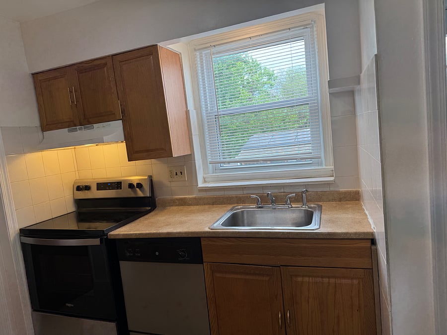 Furnished Finder property 886211_5 photo 11