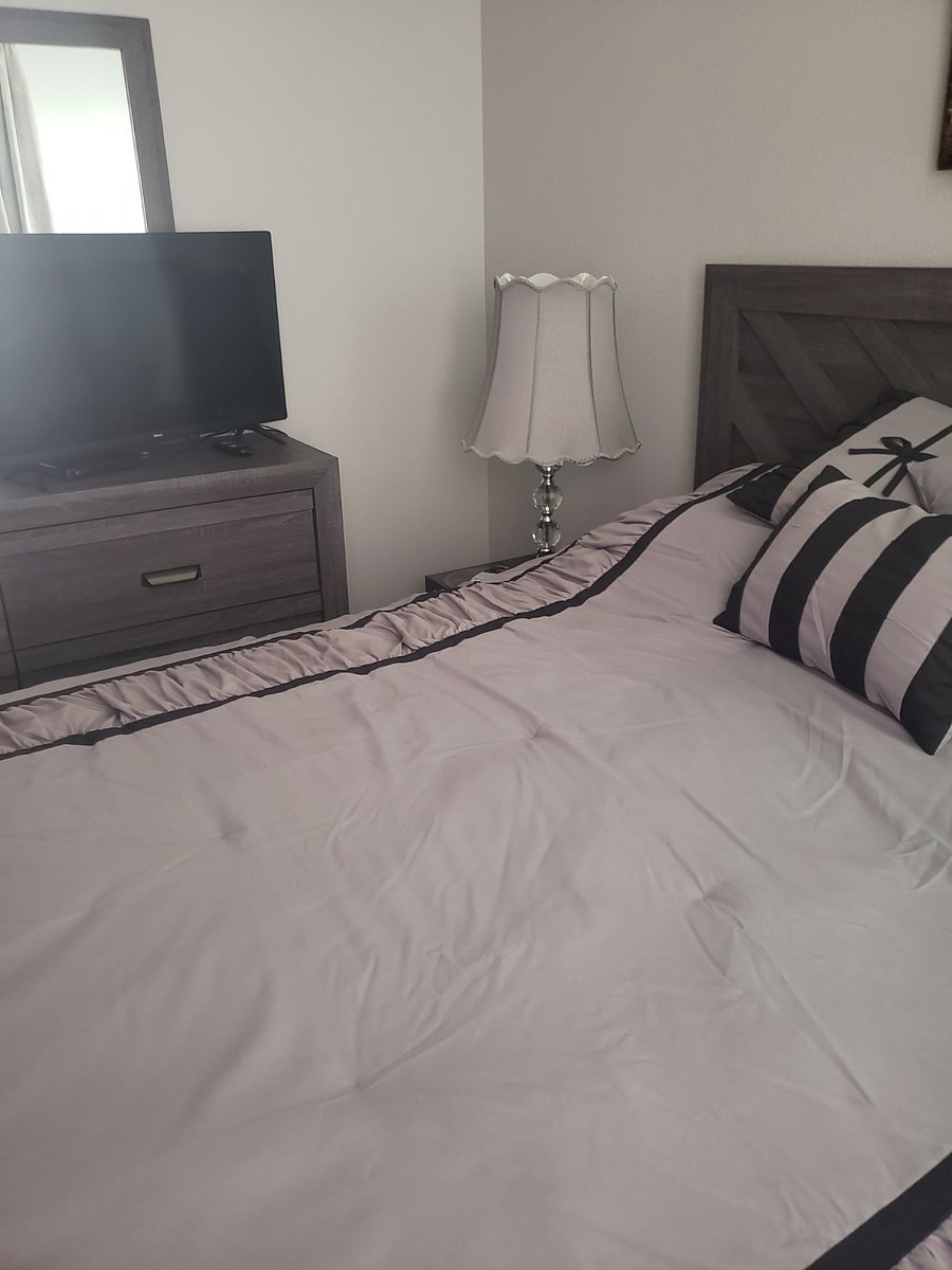 Furnished Finder property 886249_1 photo 3