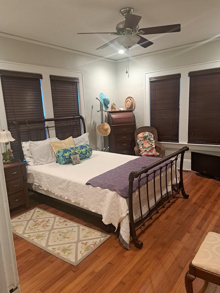Furnished Finder property 886253_1 photo 3