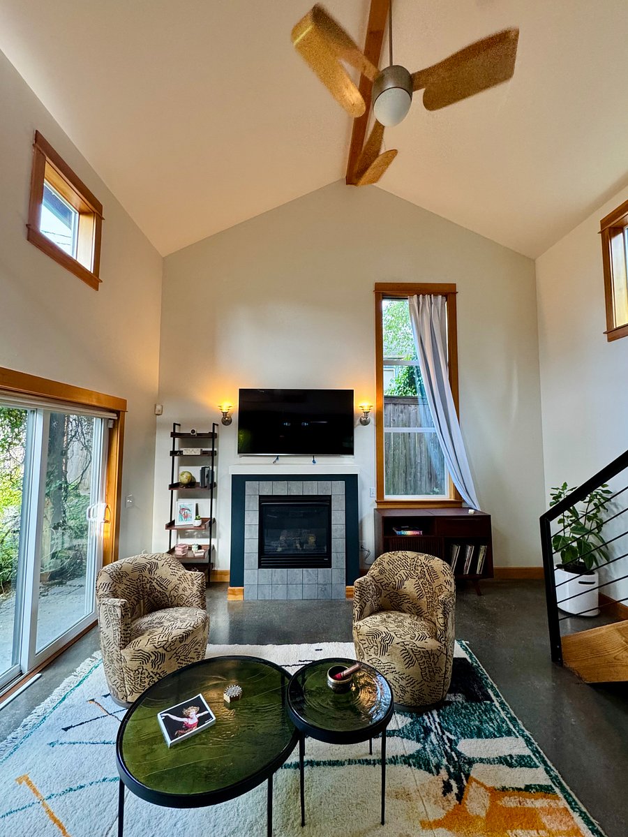 Furnished Finder property 886280_1 photo 4