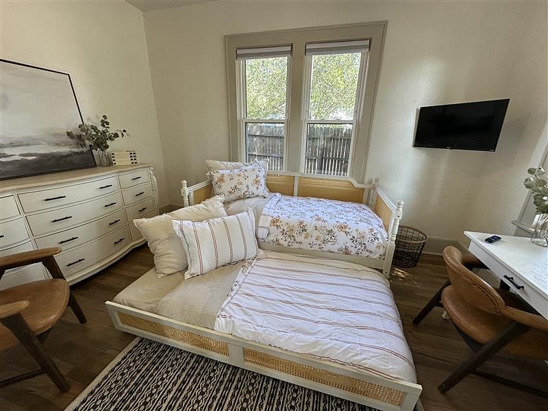 Furnished Finder property 886285_1 photo 24