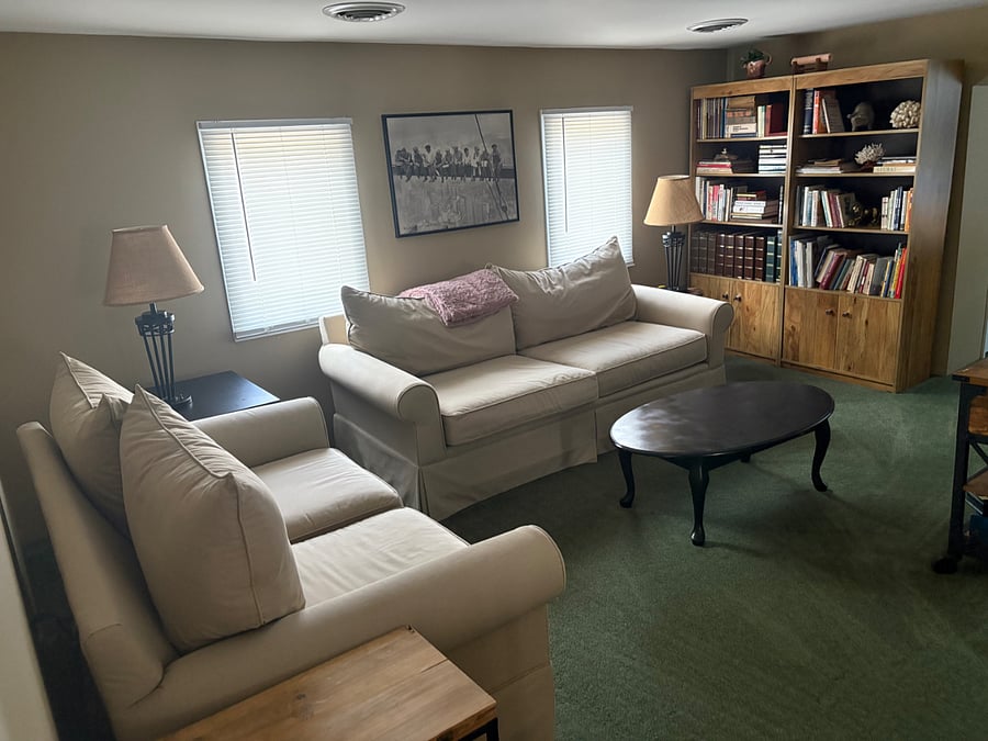 Private den