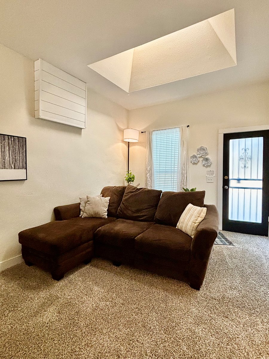 Furnished Finder property 886337_1 photo 3