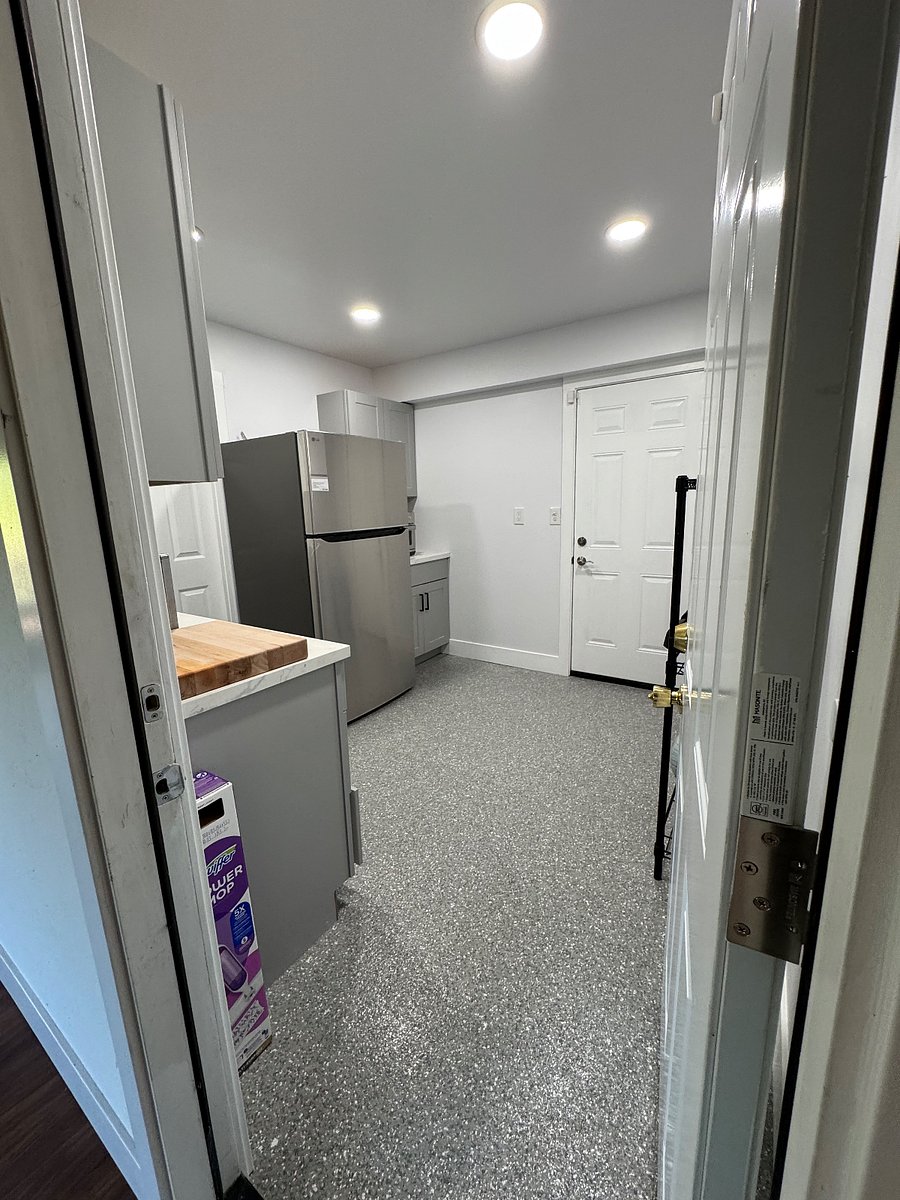 Furnished Finder property 886343_2 photo 11