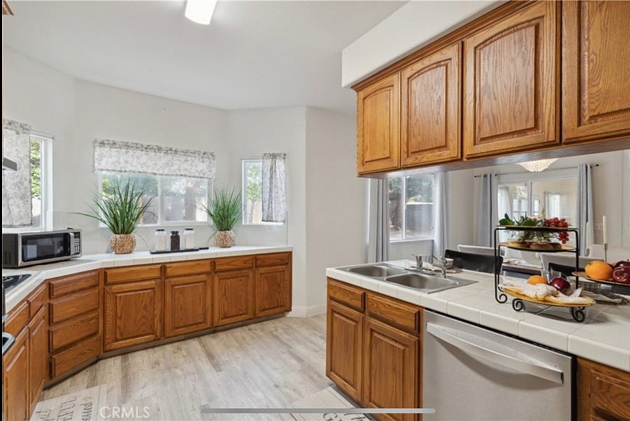 Furnished Finder property 886349_1 photo 8