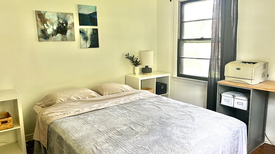 The music lover's bedroom
