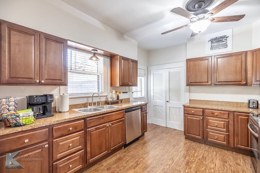 Furnished Finder property 886375_1 photo 4