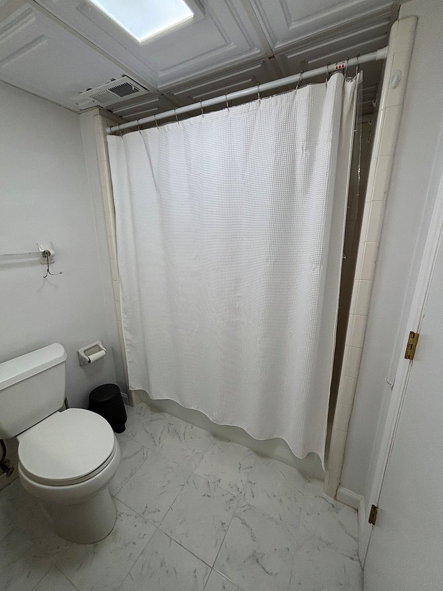 Furnished Finder property 886379_1 photo 49