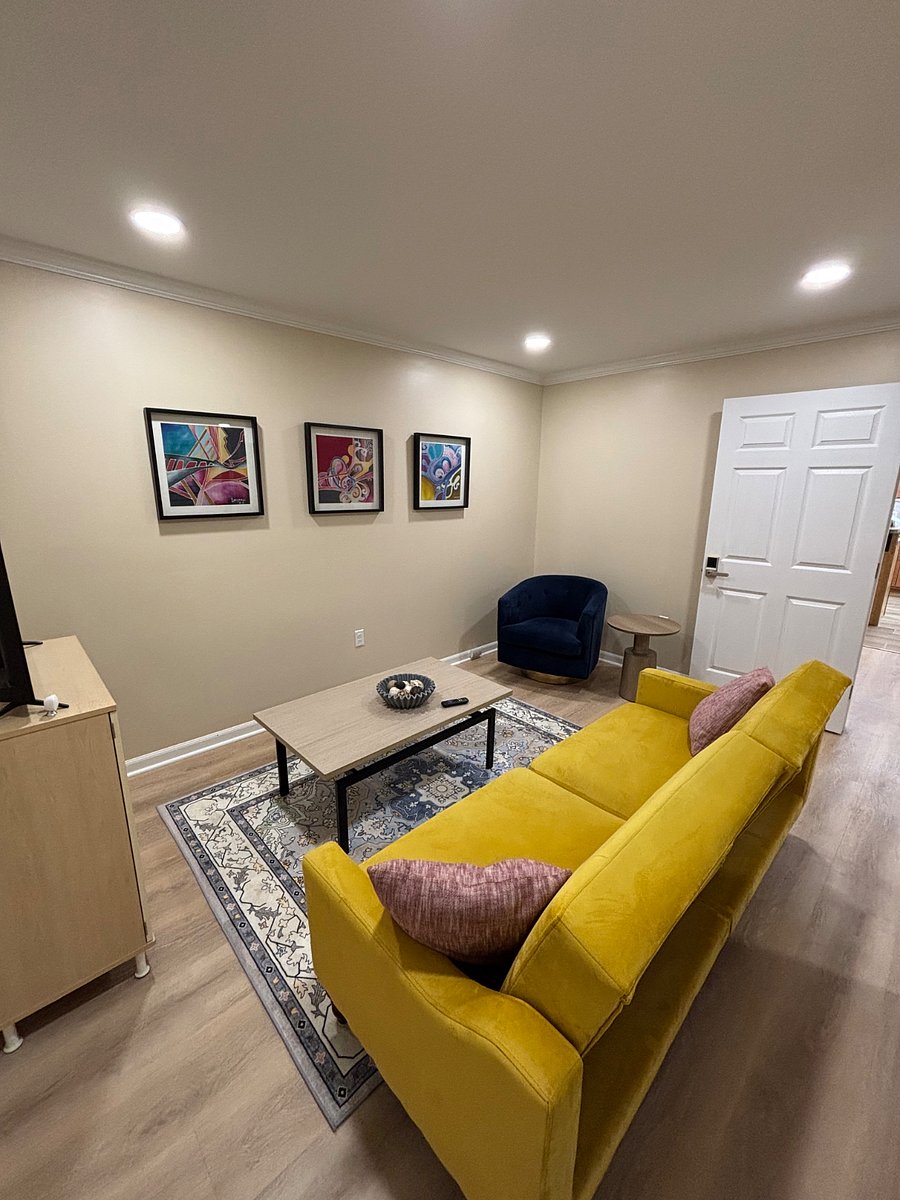 Furnished Finder property 886379_1 photo 47
