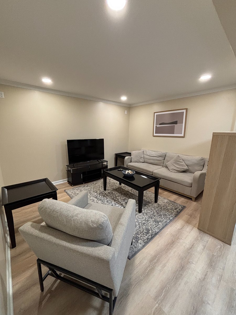 Furnished Finder property 886379_2 photo 33