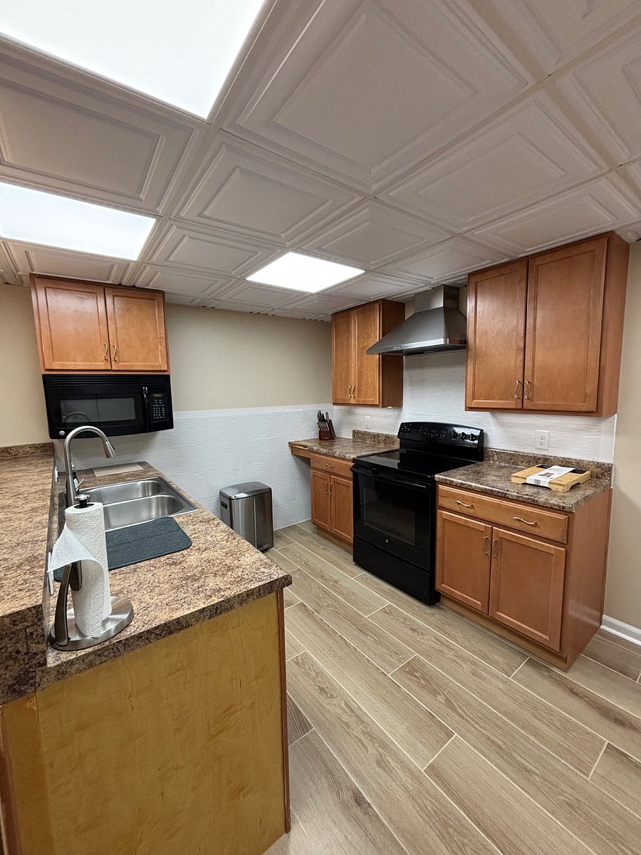 Furnished Finder property 886379_2 photo 16