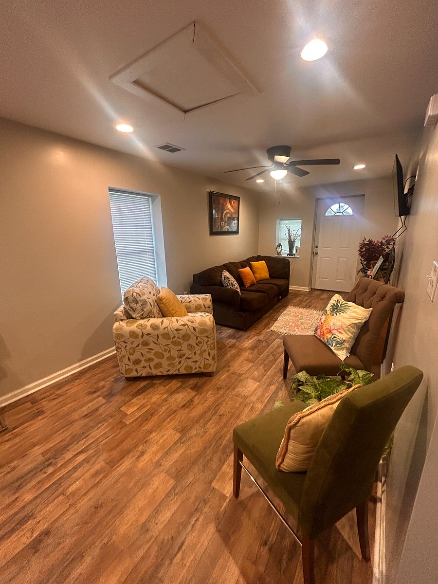 Furnished Finder property 886388_1 photo 4