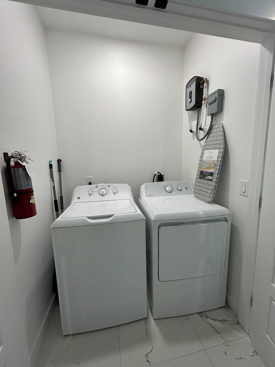 Furnished Finder property 886392_1 photo 4