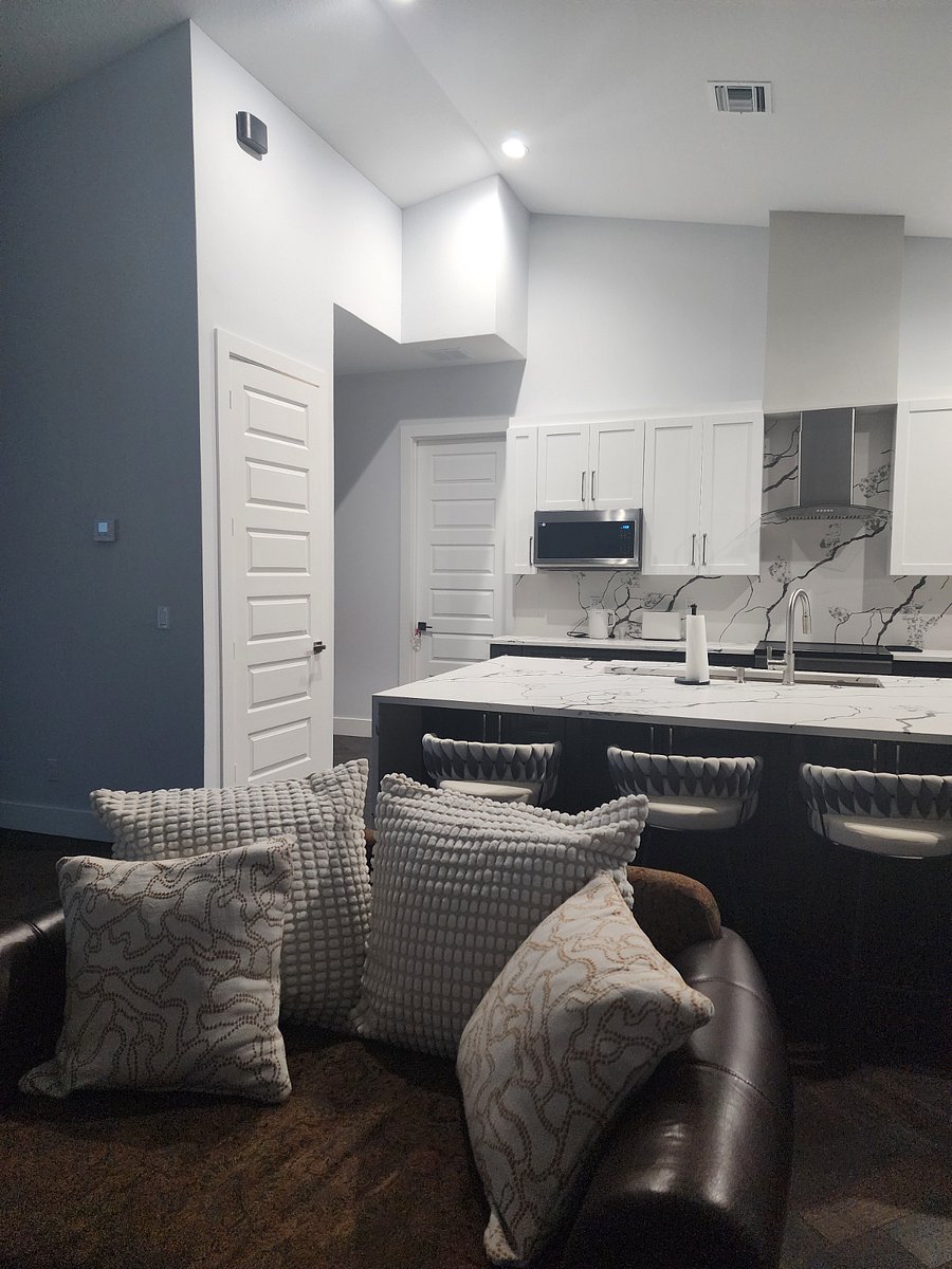 Furnished Finder property 886393_1 photo 11