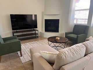 Furnished Finder property 886404_1 photo 3