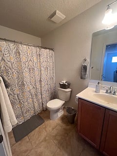 Shared bath for bedrooms 2 and 3