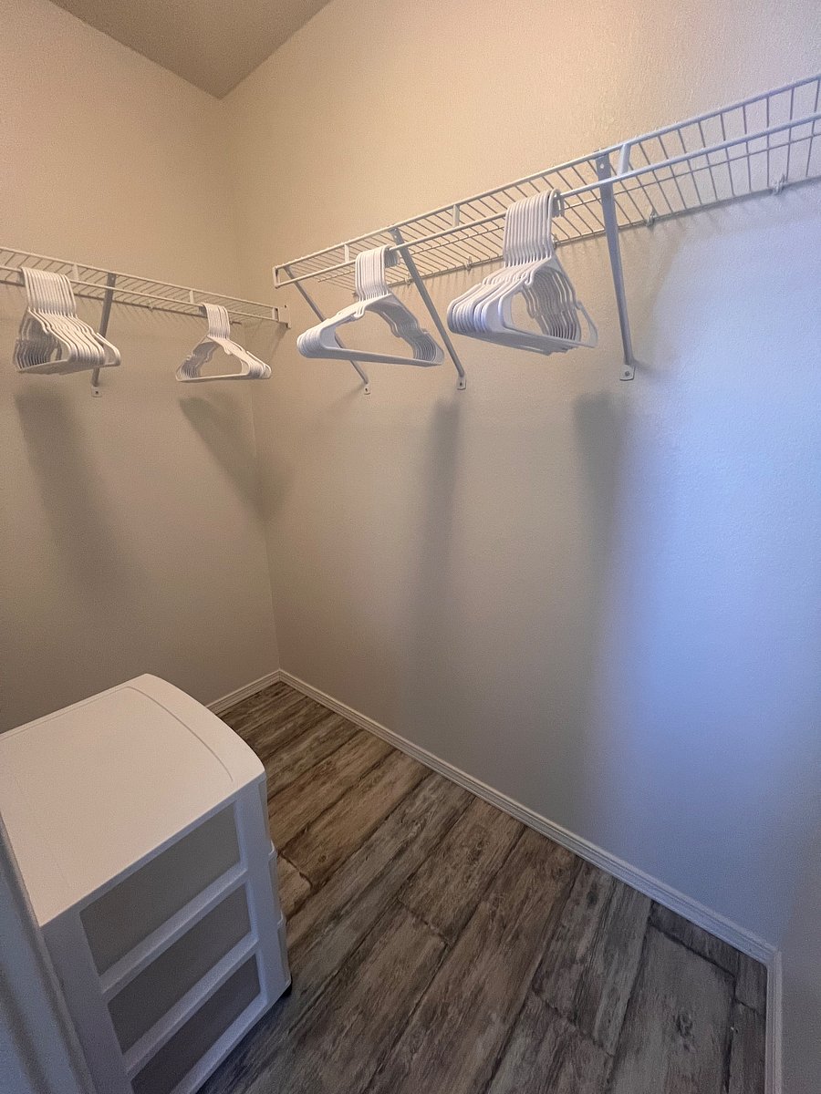 Furnished Finder property 886404_2 photo 14