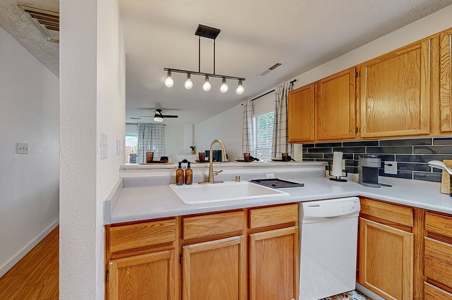 Furnished Finder property 886451_1 photo 4