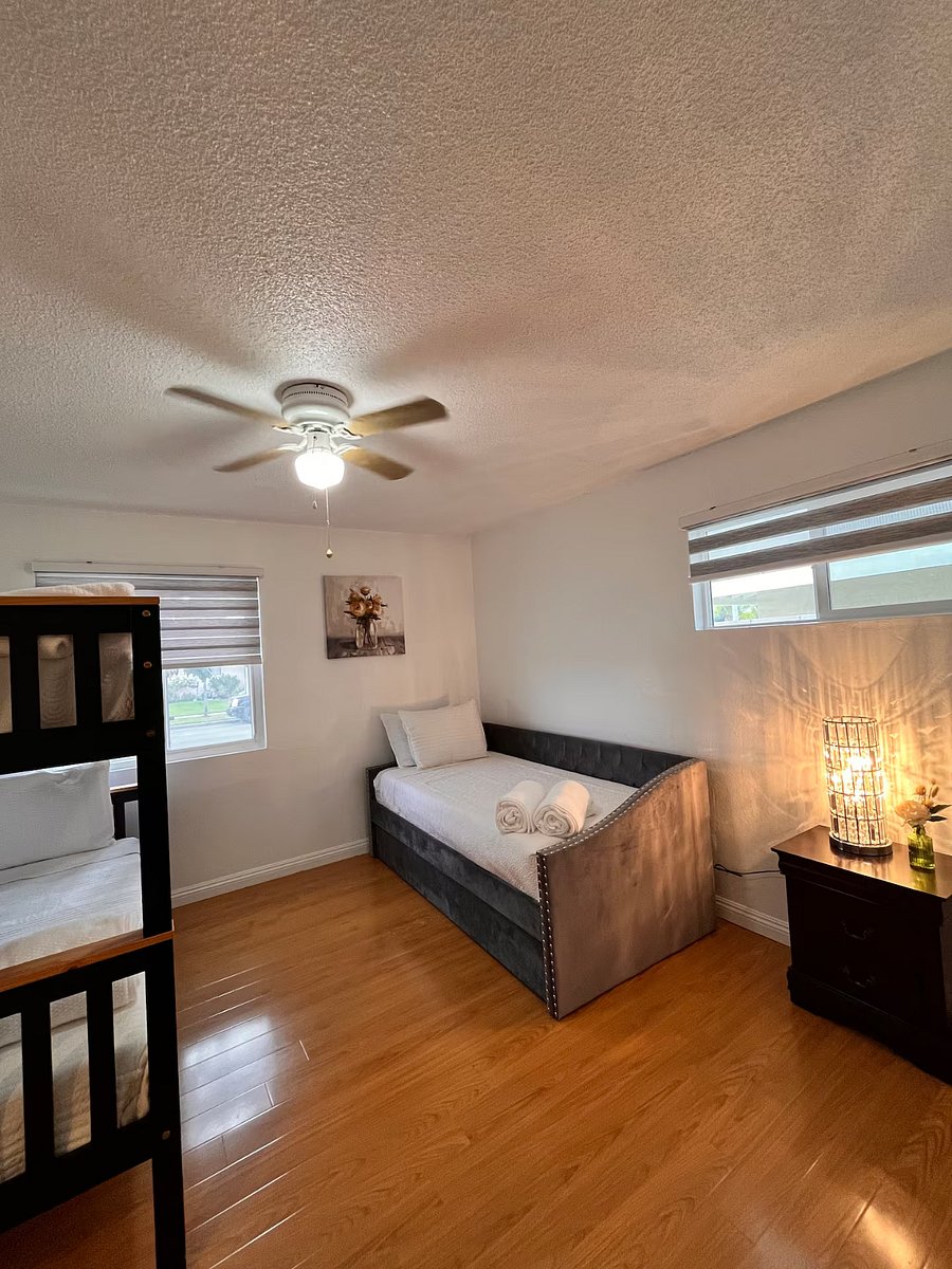 Furnished Finder property 886496_1 photo 15