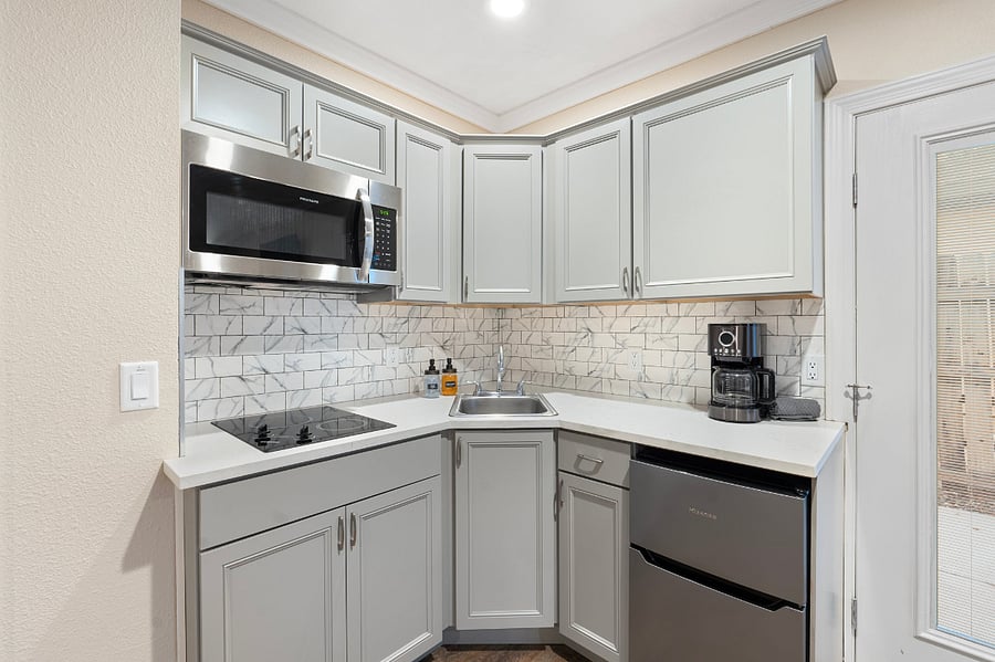 Furnished Finder property 886498_1 photo 11