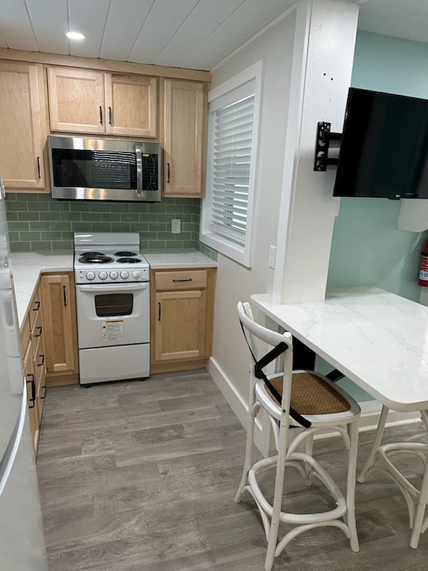 Furnished Finder property 886501_1 photo 16