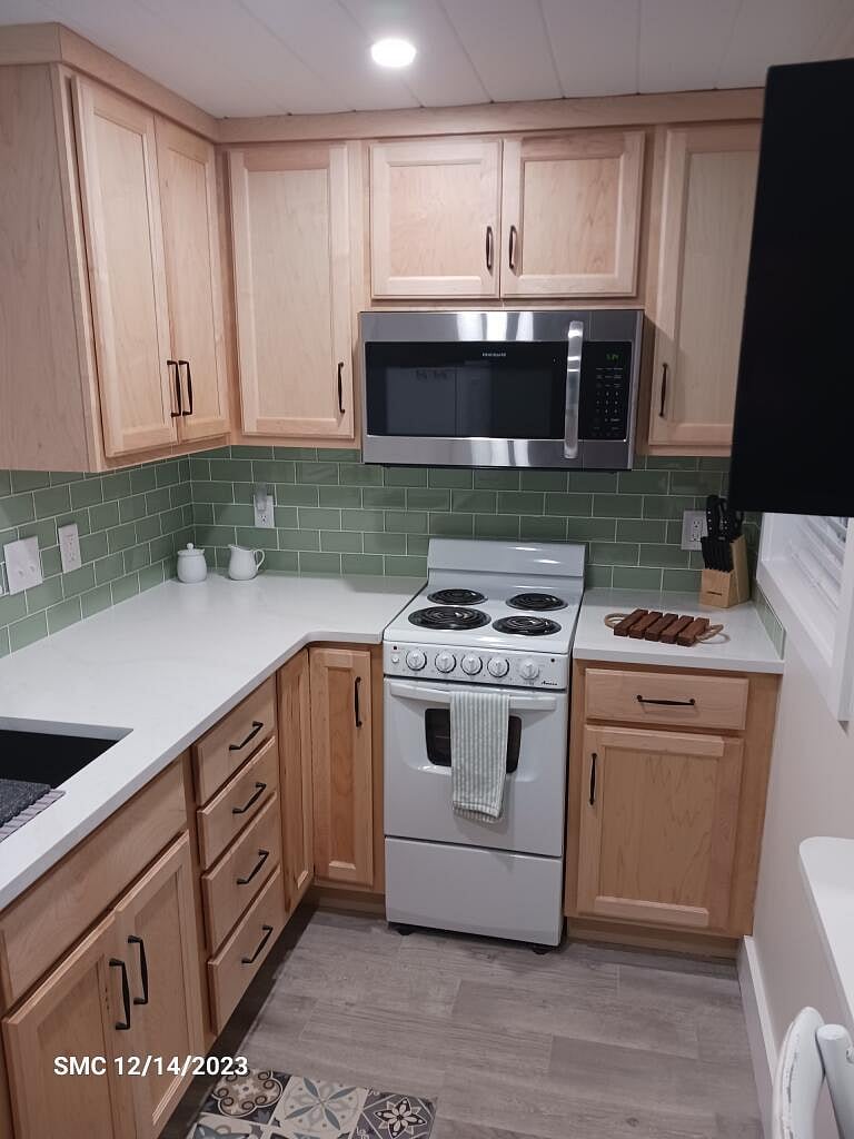 Furnished Finder property 886501_1 photo 19