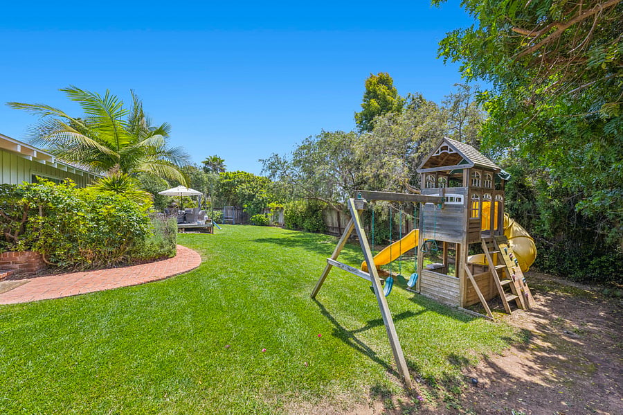 Furnished Finder property 886518_1 photo 3