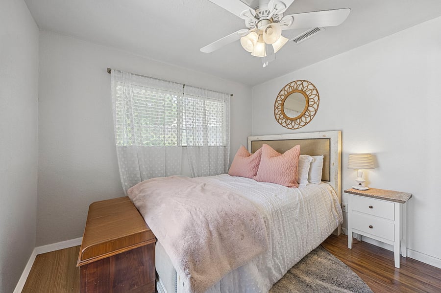 Furnished Finder property 886518_1 photo 8