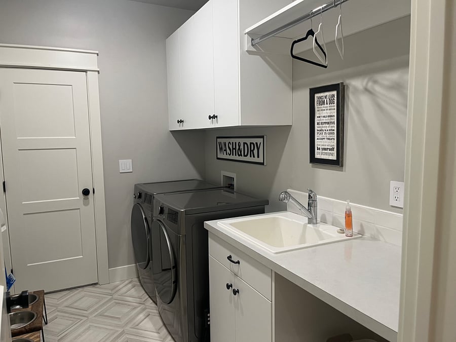 Laundry rm/main level