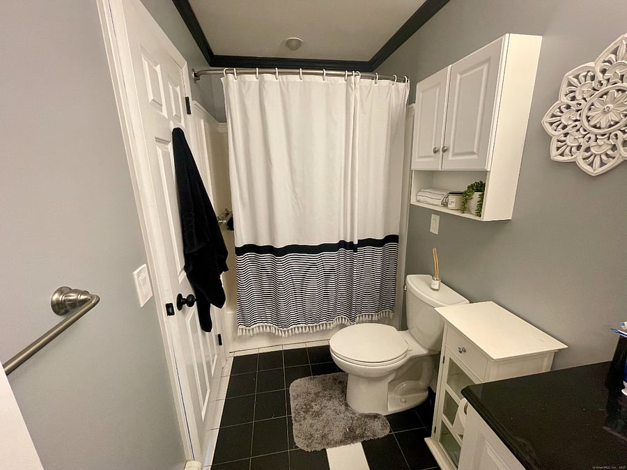 Furnished Finder property 886585_1 photo 10