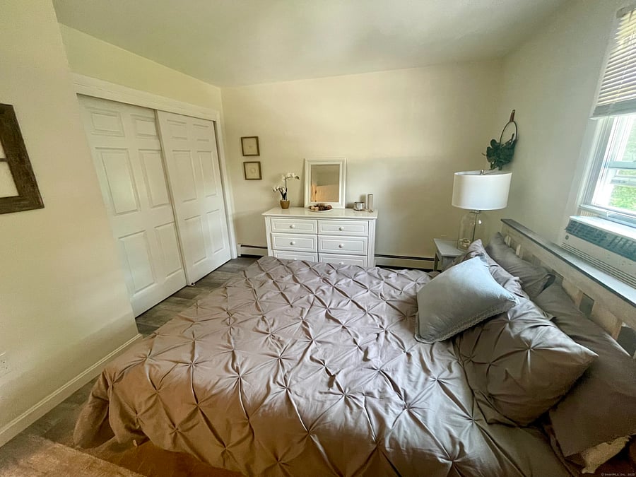 Furnished Finder property 886585_1 photo 12