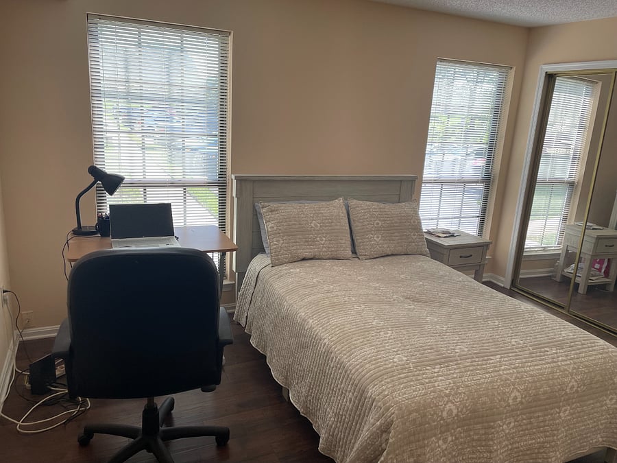Furnished Finder property 886597_1 photo 15