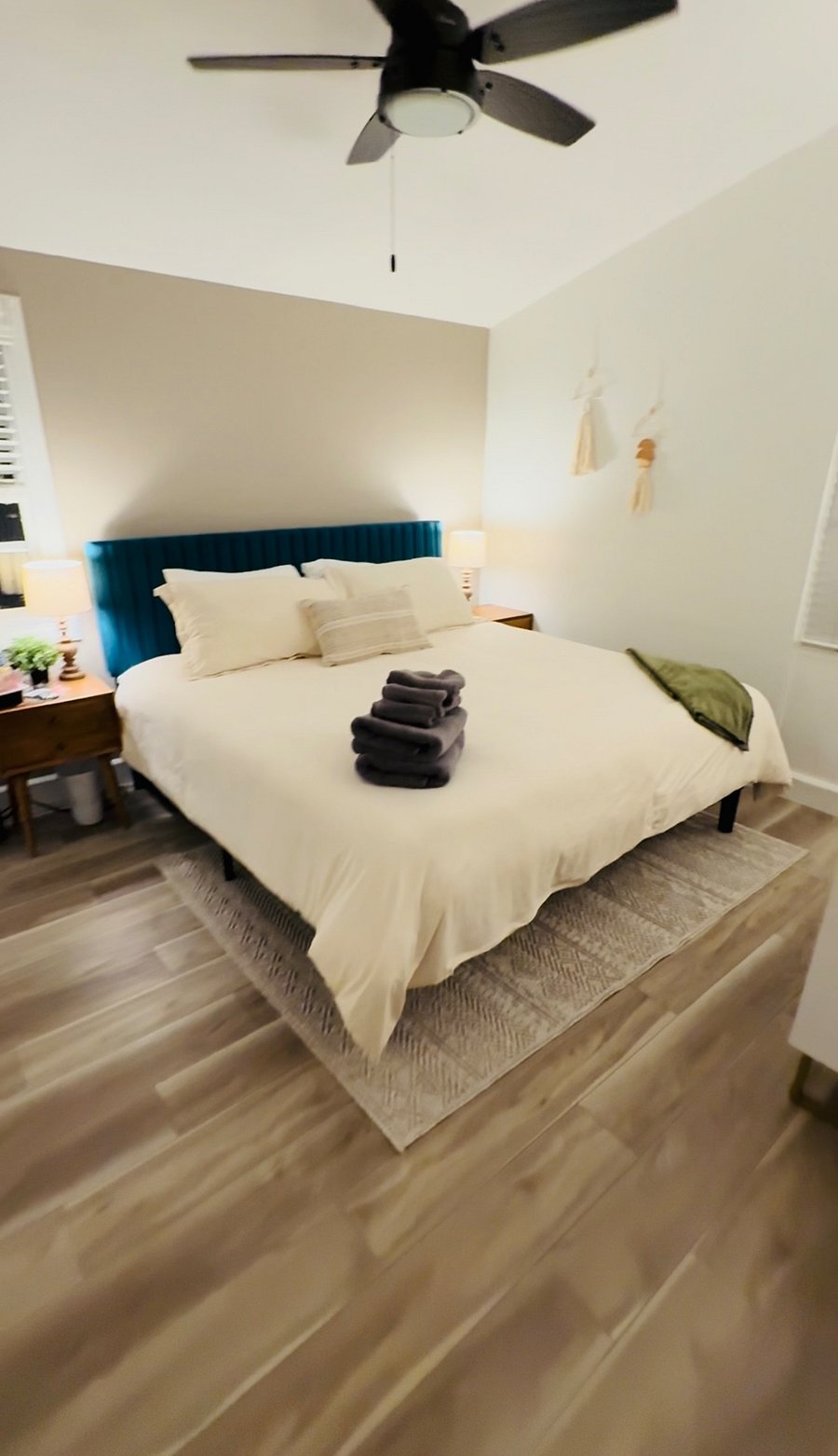 Unavailable. King bedroom, standup desk available upon request, large closet (double doors), private bathroom, 2 night stands, 2 large windows, new flooring, ceiling fan and mobile fan. 4/12/26 avail.