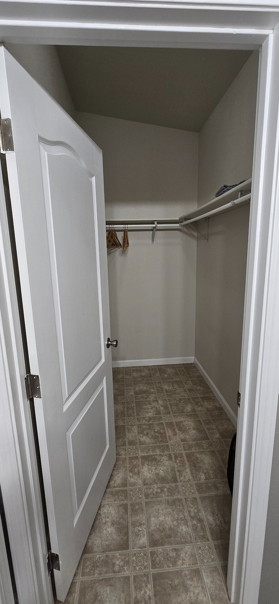 Furnished Finder property 886617_1 photo 12